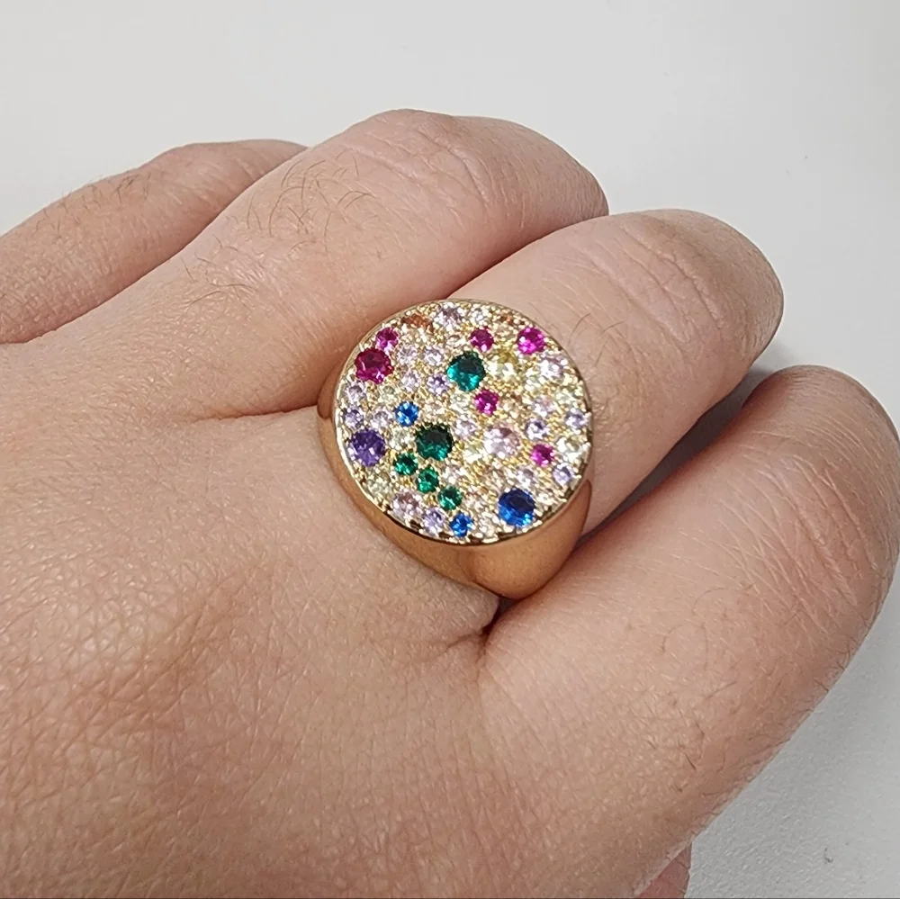 Sz 8 Gold-tone Multi-Color stone Pavé Signet Ring Rainbow Rhinestone Cluster